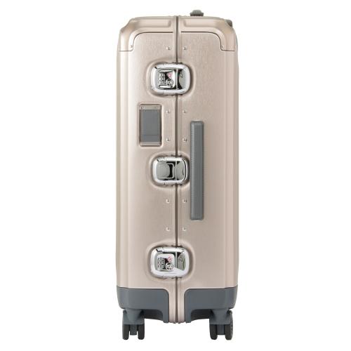 �T�C�h�n���h���t���B�J�́A�[���n���o�[�g�����ے�����p�[�c�ł��郉�b�`�d�l�Ő������ꂽ���͋C�����o���܂��B