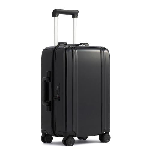 ＜ZERO HALLIBURTON＞Classic Lightweight 3.0　Carry-On Travel Case 32L 81282