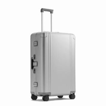 ��ZERO HALLIBURTON��Classic Aluminum 3.0�@Check-In Travel Case 88L 94404