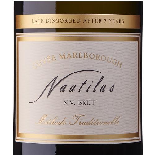 ���m�[�e�B���X �G�X�e�[�g���L�����F �}�[���{�� �u�����b�g