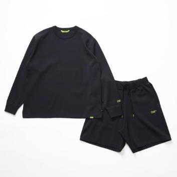 ChillSTSmooth Tech Knit Long Tee + Smooth Tech Knit Shorts