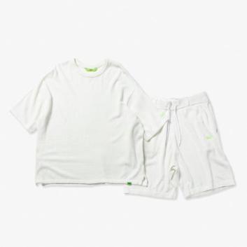 ChillSTCloud pile Tee + Cloud pile Shorts
