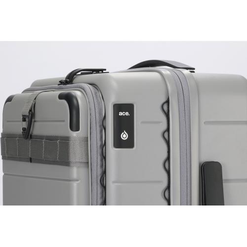 ���ʂɂ̓f�C�W�[�`�F�[���𓋍�