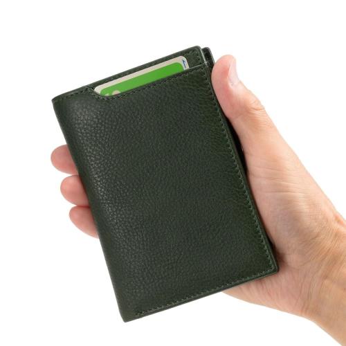 �O���̃|�P�b�g��IC�J�[�h������̂ɕ֗����J�[�h�͕t�����܂���