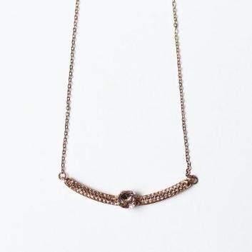 ���A�r�X�e�����^���o�[�l�b�N���X