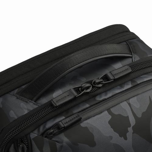 �R�E�C���X���H���{�����v��p�������C���n���h��