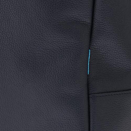 ���C�g�u���[�̃����|�C���g���V���v���Ȕ����ۗ������A�S�̂������ƈ������߂܂��B