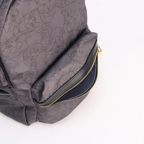 �����ނ��X���[�Y�ɏo������ł���t�����g�|�P�b�g