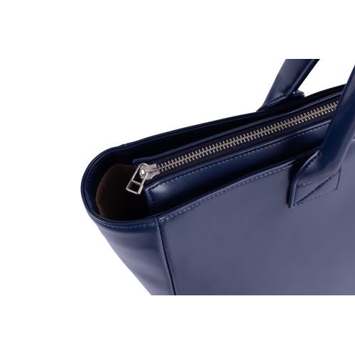 �t�@�X�i�[�i�J���[�F�l�C�r�[�j